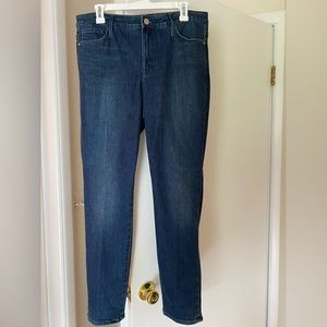 Athleta Skulptek Skinny Jeans in Dark Wash